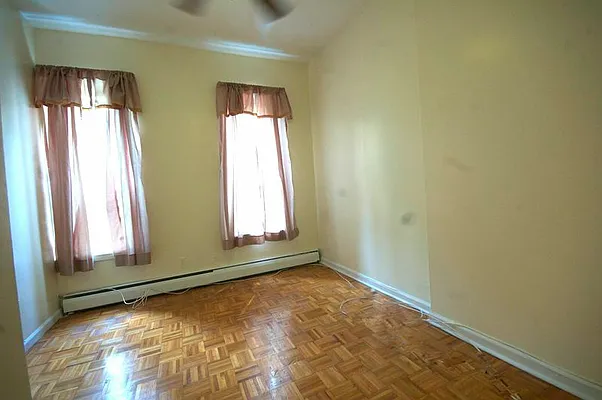 Rented by Link NY Realty | media 10