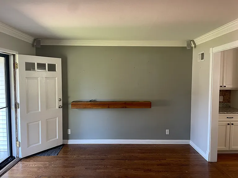 6936 Ravenscroft Dr — Photo 5