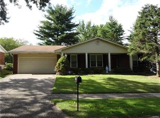 6791 Mignon Dr, Florissant, MO 63033