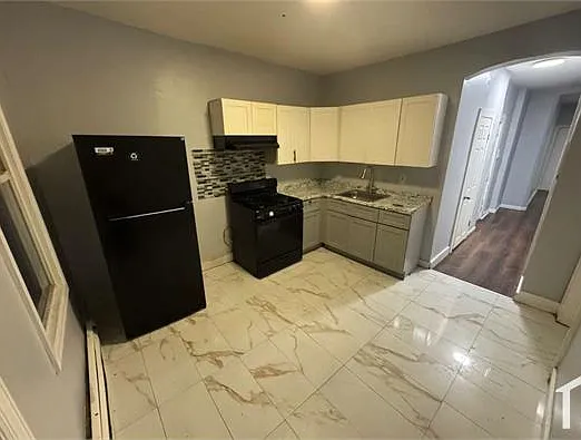 53 Tillinghast St #1L — Photo 1