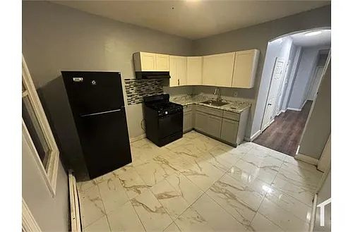 53 Tillinghast St #1L Photo 1