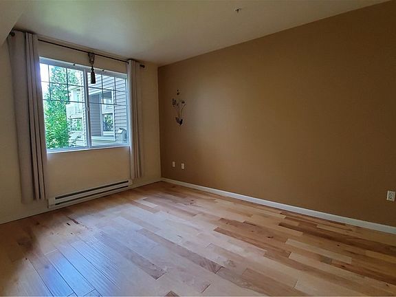 5th image of 2220 132nd Ave SE APT A110