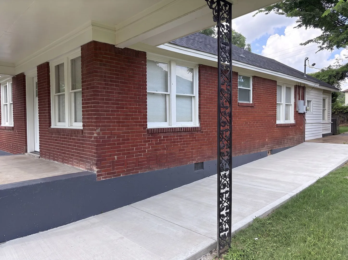 Spacious 4 Bedroom Home in Memphis $1,770/Month | Housing Vouchers Accepted — Photo 2