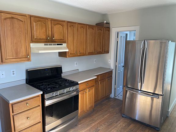 2nd image of 42 Cowles Ave APT 2