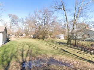 219 Rev Walton Dr, Lockport, IL 60441