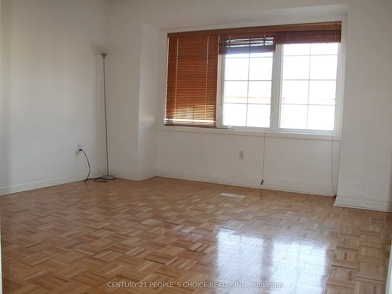 80 Acorn Pl #21 — Photo 12