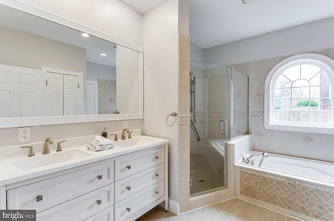 8012 Bainbridge Rd #2 — Photo 9