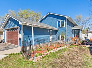549 38th Ave NE, Columbia Heights, MN 55421