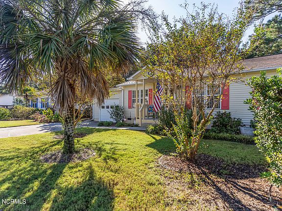 3rd image of 640 Capeside Drive