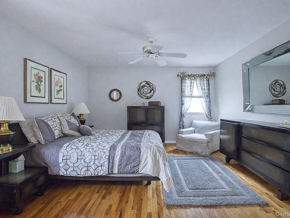 4th image of 132 Forest Street