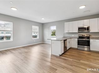 10 Steele Blvd #203, Berlin, CT 06037