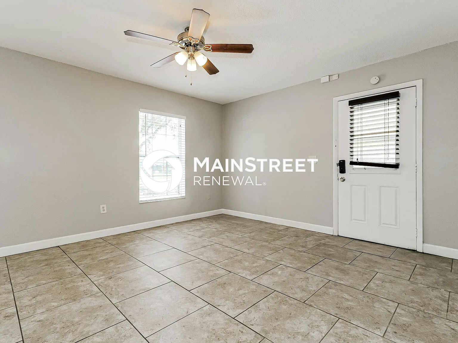 3781 S 57th Ave — Photo 4