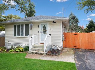 422 Deer Rd, Ronkonkoma, NY 11779