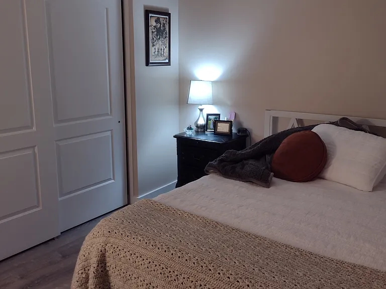 Skyline Apartments — Photo 8