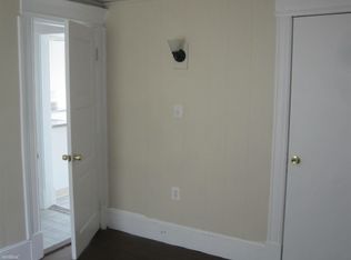 16 Parshley St FL 2, Chicopee, MA 01013