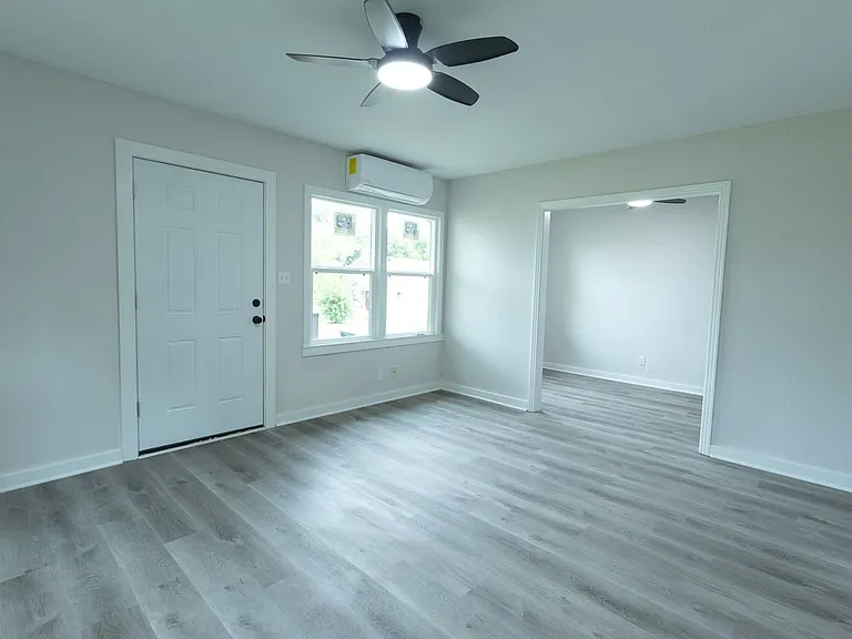1720 Ethel Ave — Photo 7