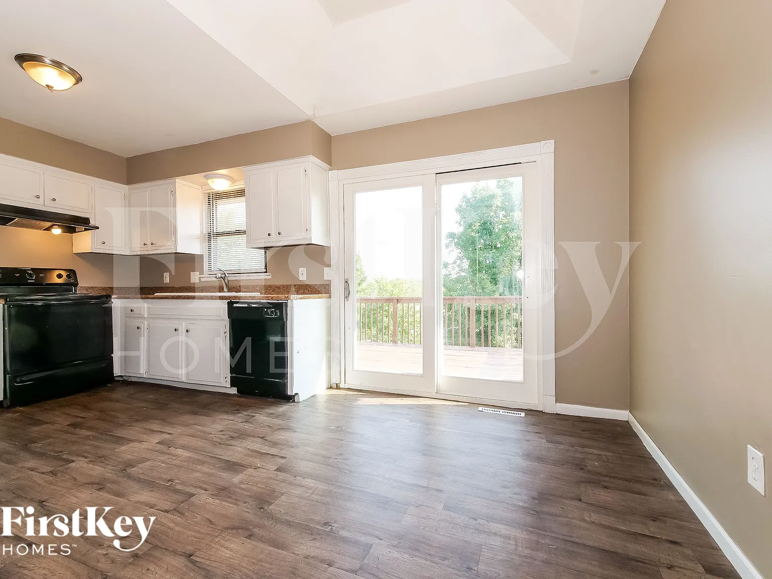 3 bed, 2.5 bath, 1462 sqft, $1,870 — Photo 4