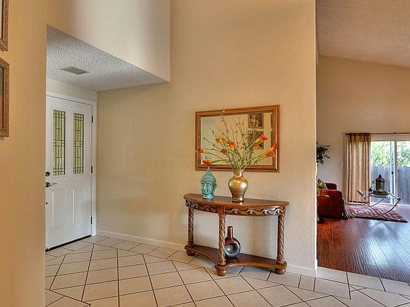 3rd image of 44961 Pawnee Dr