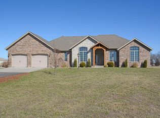 3161 E Farm Road 82, Springfield, MO 65803
