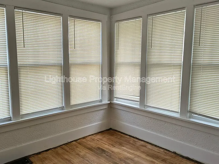 3040 Temple St — Photo 20