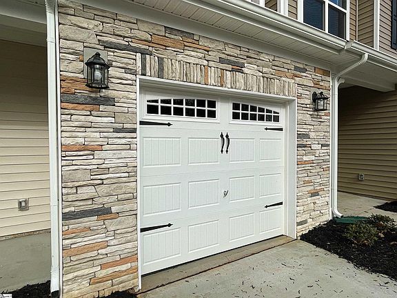3rd image of 207 Brochaill Ct Lot 18