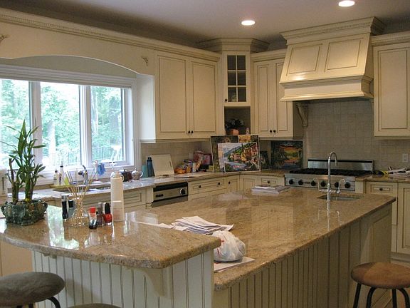 5th image of 48 Watchung Crest Dr