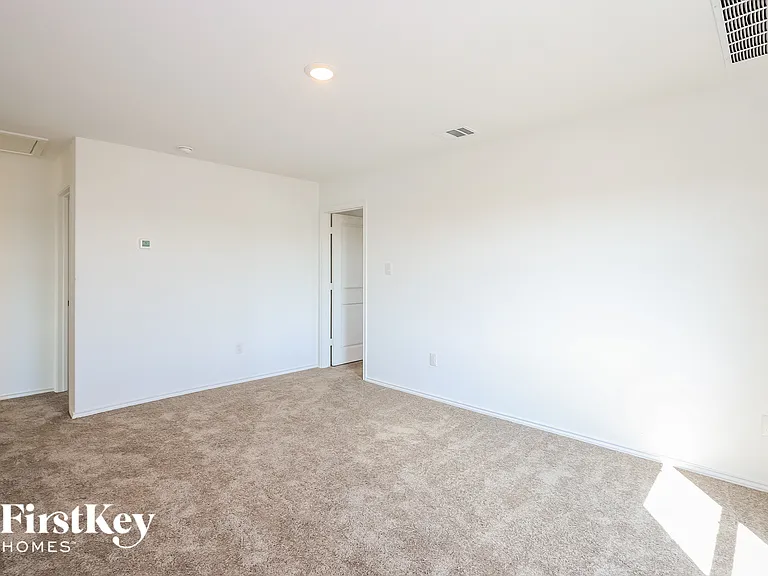 6611 Scarecrow Way — Photo 6