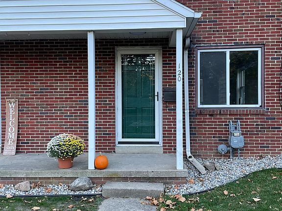 2nd image of 120 S Scott St #120