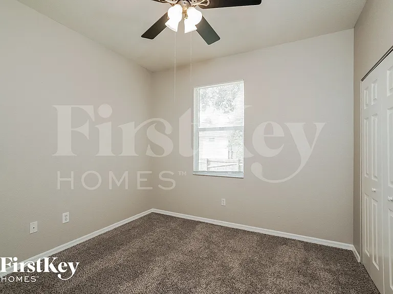 17528 Braddock Rd — Photo 10