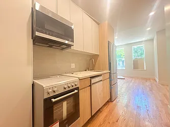 415 Himrod Street, #1R
