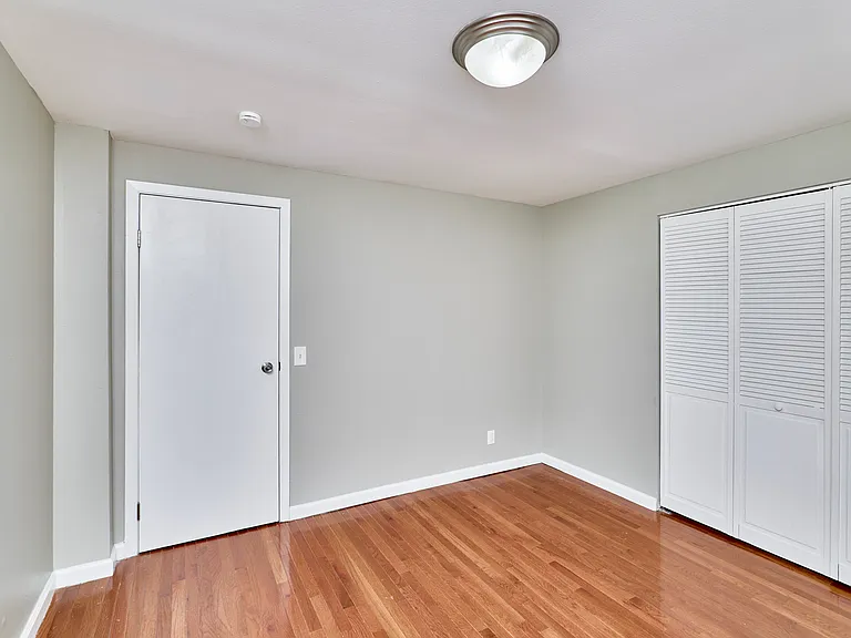 5500 Pershing Ave #44 — Photo 24