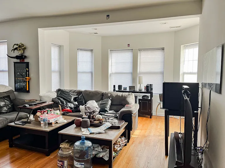 2502 W Catalpa Ave #3 — Photo 5