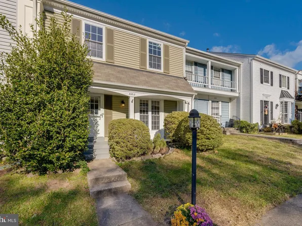 3202 Tayloe Ct, Oak Hill, VA 20171