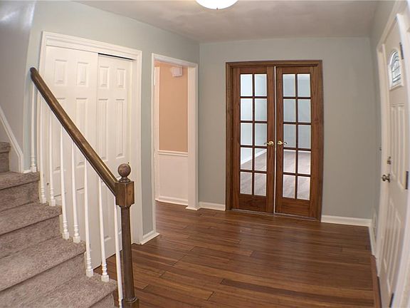 5th image of 2 Briggsboro Ln