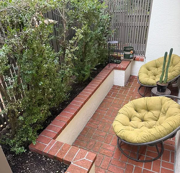 917 Hough Ave #9 — Photo 50