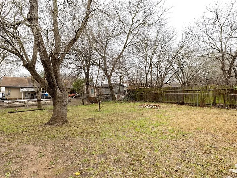 2325 Bendridge Trl — Photo 15