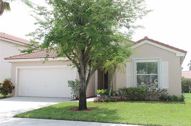 1st image of 805 NW 165th Ave