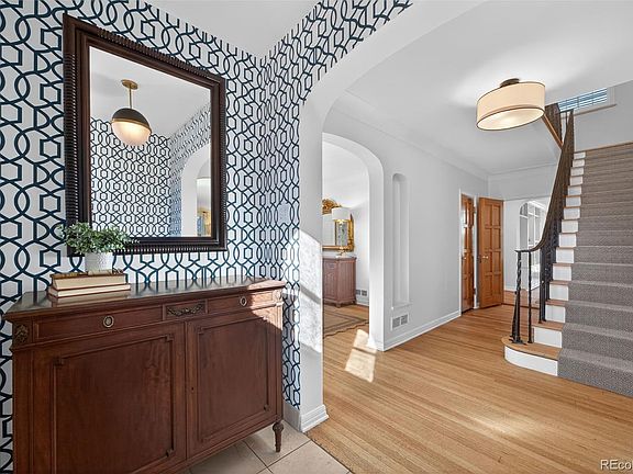 4th image of 5301 E 6th Avenue Parkway