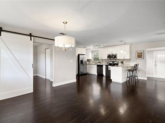3rd image of 4435 W Montgomery Ave