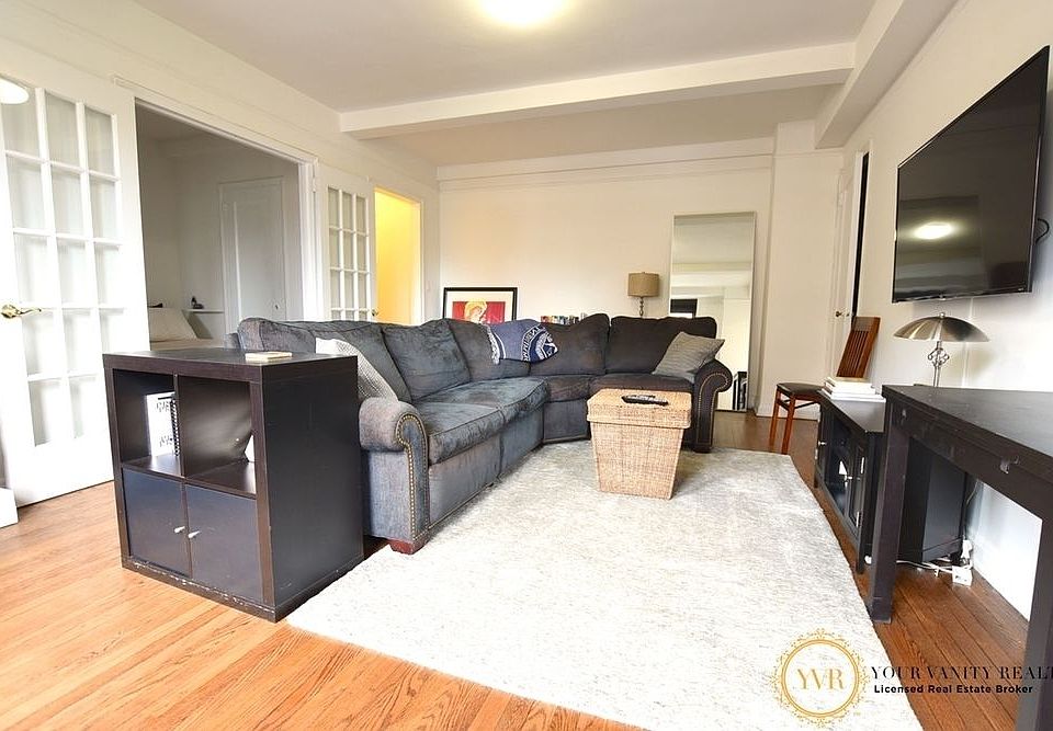 1st image of 440 W 24th St APT 8D