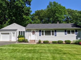 10 Cherry Ln, Randolph, NJ 07869