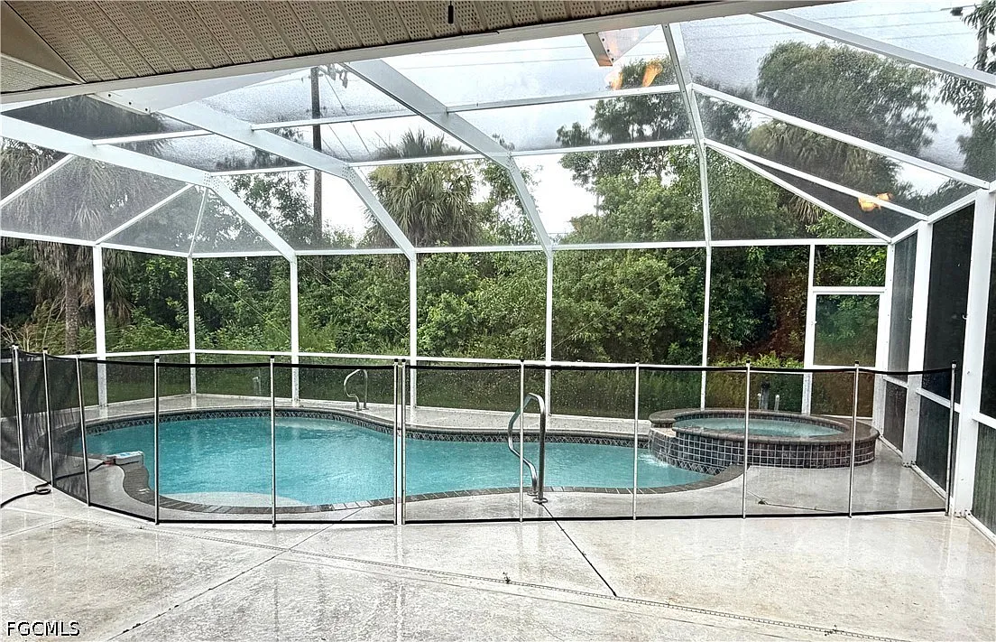 3 bed, 2.0 bath, 1884 sqft, $2,850 — Photo 4