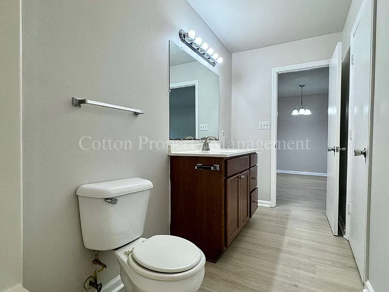 315 S Dudley St #13 — Photo 13