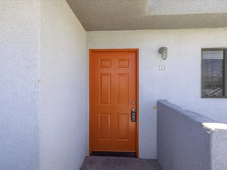 44441 San Rafael Avenue — Photo 25