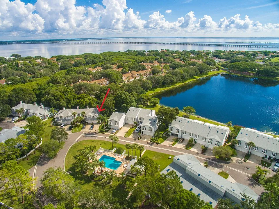 1962 Plantation Blvd