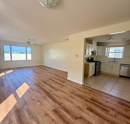 4th image of 68 Port Ave