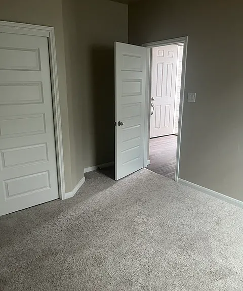3704 Donald Dr — Photo 4