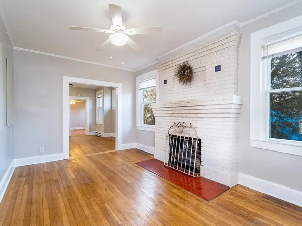 24 Robindale Ave APT 3, Asheville, NC 28801