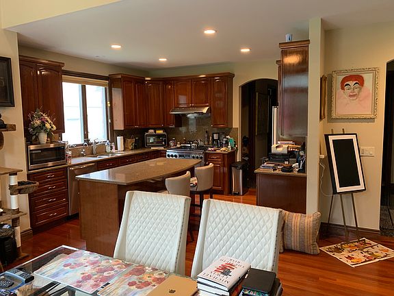 5th image of 16538 Sherwood Ln #30