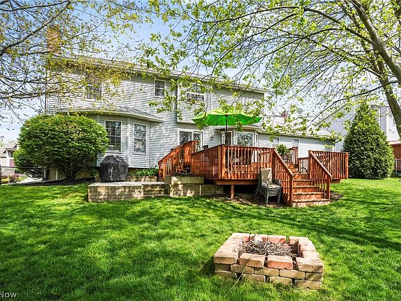 3rd image of 4756 Emerald Woods Dr